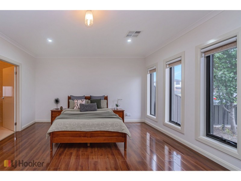 7 Recreation Street, Roxburgh Park VIC 3064