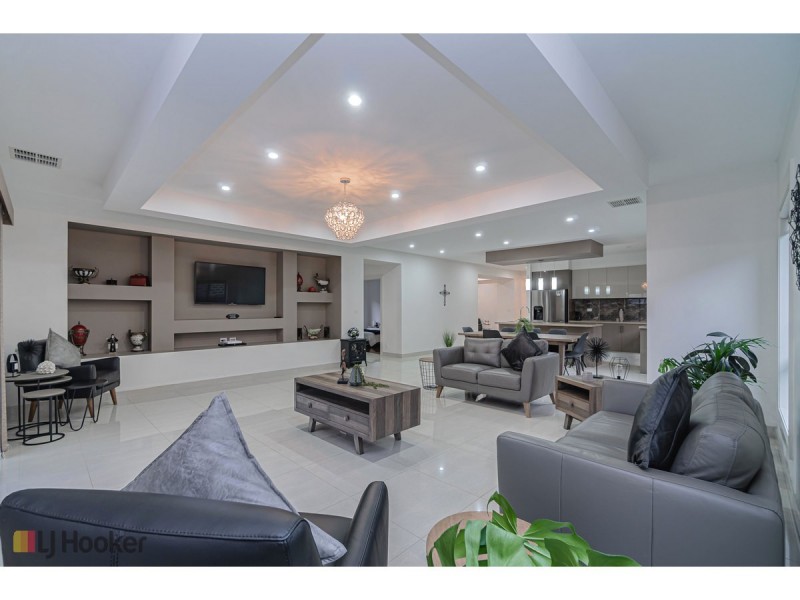 7 Recreation Street, Roxburgh Park VIC 3064