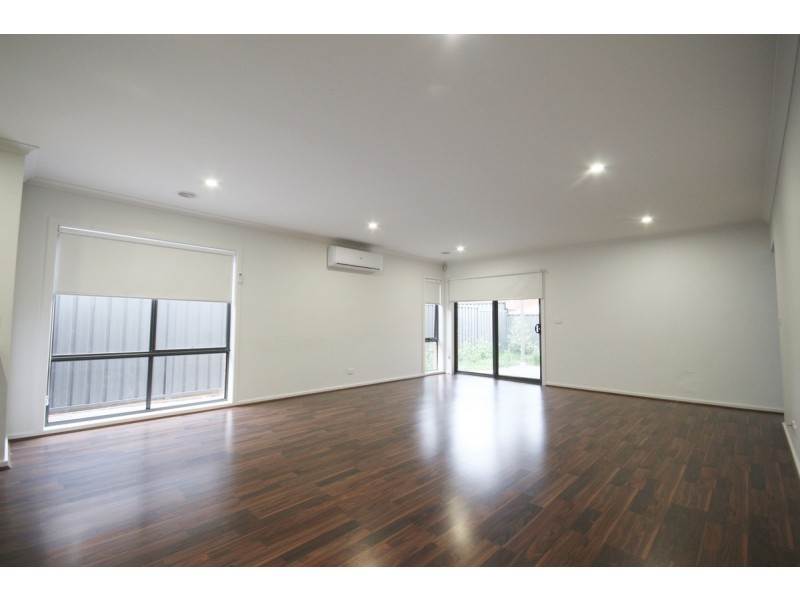 4 Element Street, Craigieburn VIC 3064