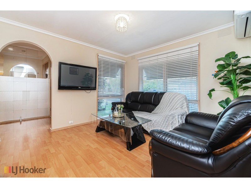 2 Eastgate Road, Craigieburn VIC 3064