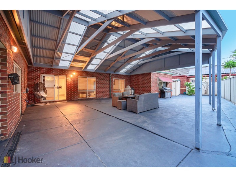 1 Mulberry Pass, Craigieburn VIC 3064