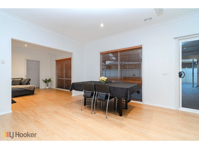 1 Mulberry Pass, Craigieburn VIC 3064