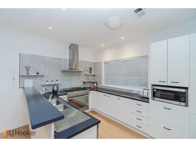 1 Mulberry Pass, Craigieburn VIC 3064