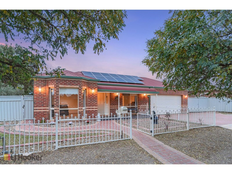 1 Mulberry Pass, Craigieburn VIC 3064