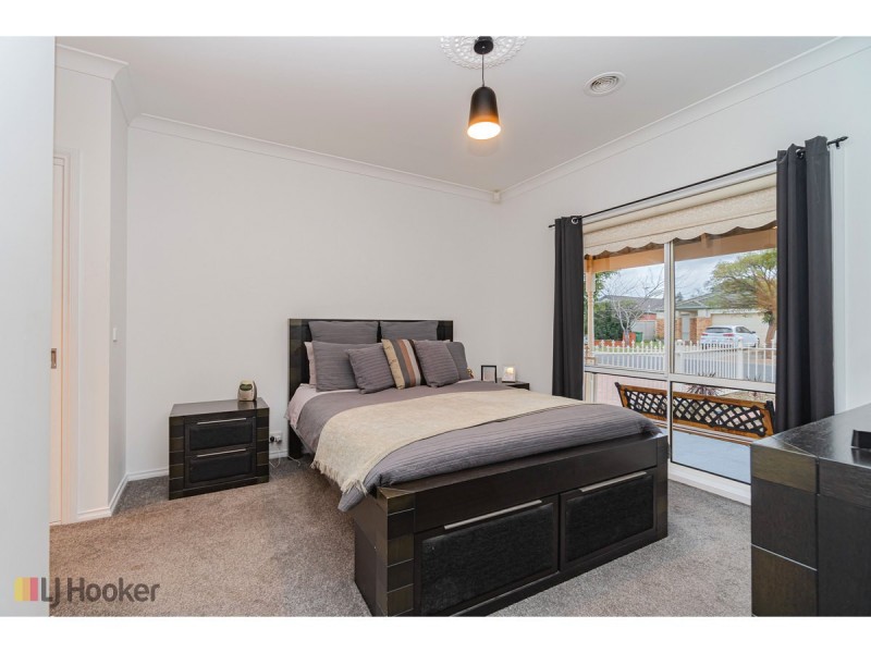1 Mulberry Pass, Craigieburn VIC 3064