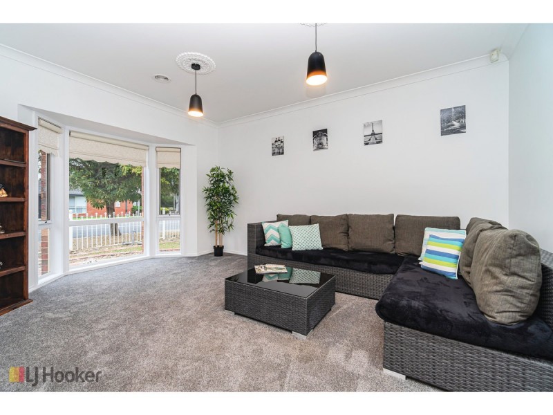1 Mulberry Pass, Craigieburn VIC 3064