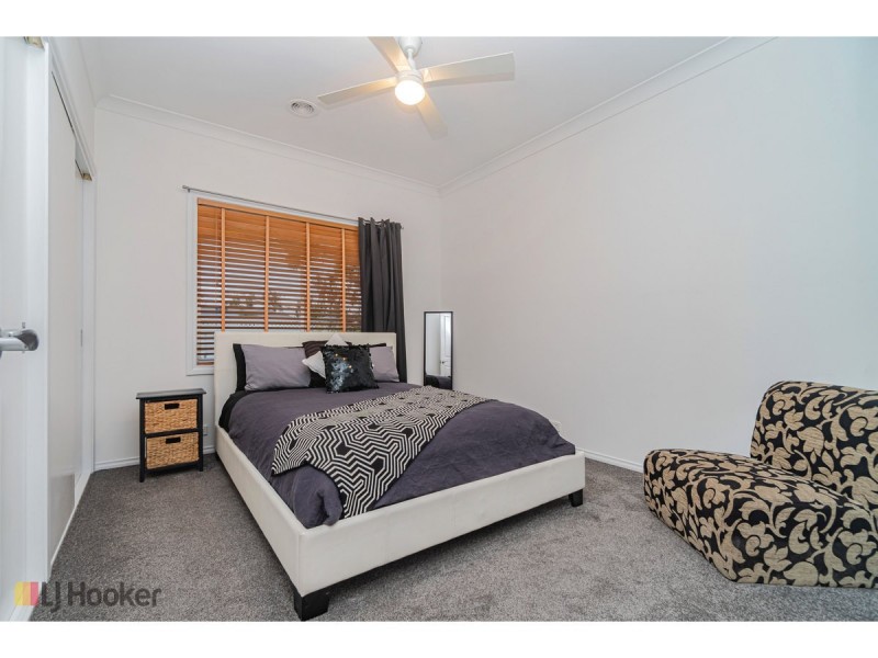 1 Mulberry Pass, Craigieburn VIC 3064