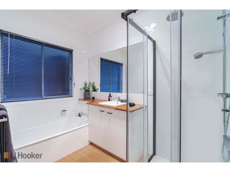 1 Mulberry Pass, Craigieburn VIC 3064