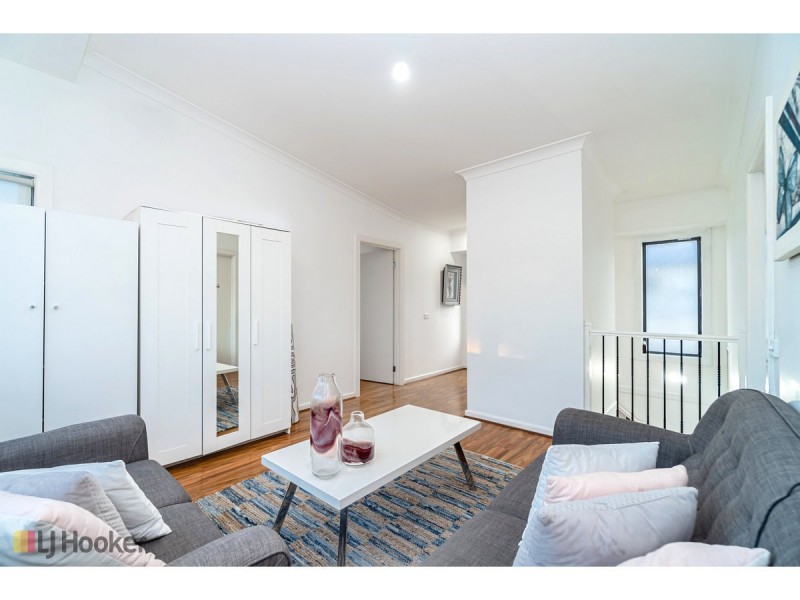 12 Wintersun Court, Roxburgh Park VIC 3064