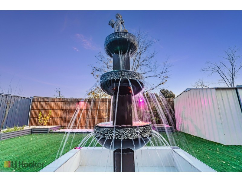 12 Wintersun Court, Roxburgh Park VIC 3064