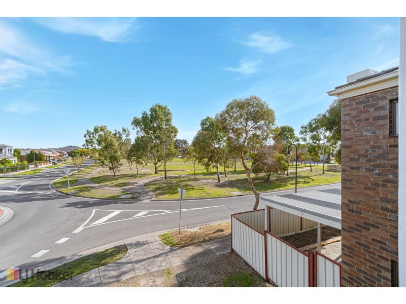 96 Hayfield Road, Roxburgh Park VIC 3064