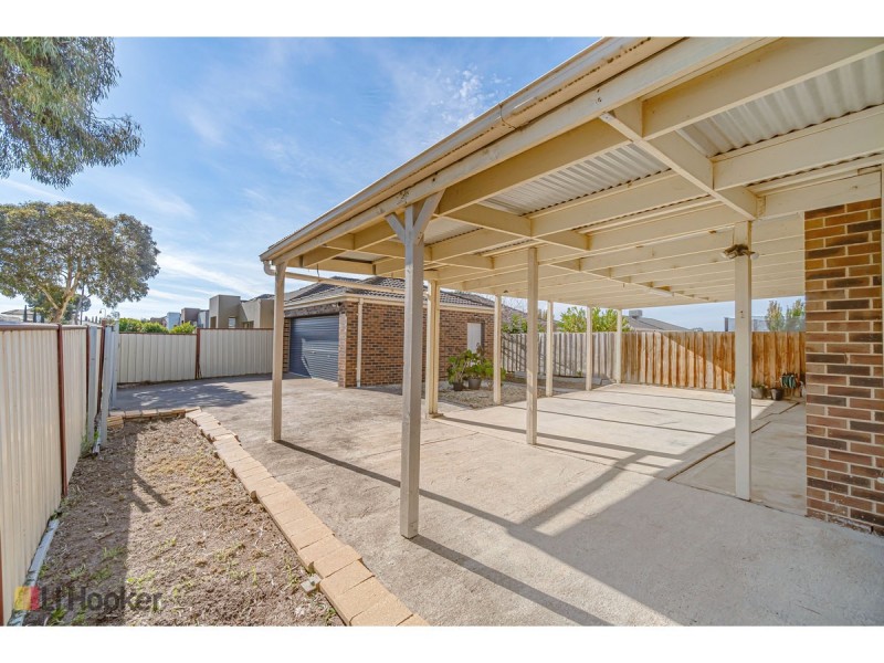 96 Hayfield Road, Roxburgh Park VIC 3064