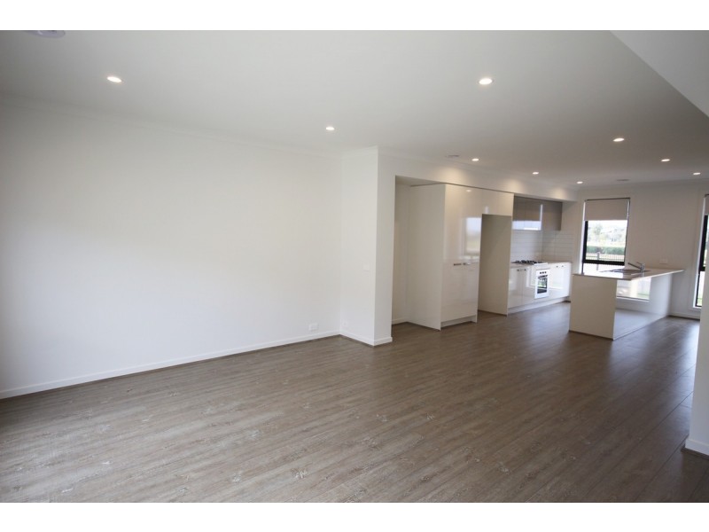 844 Aitken Boulevard, Craigieburn VIC 3064