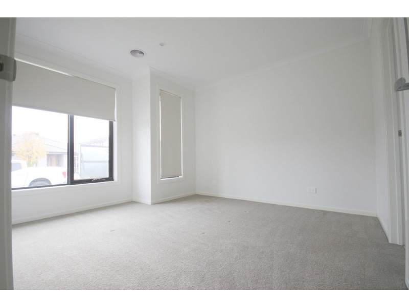 3 Zeal Way, Craigieburn VIC 3064