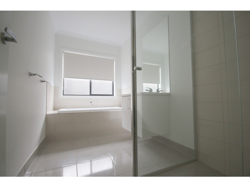 3 Zeal Way, Craigieburn VIC 3064