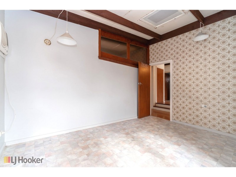 8 Wattleglen Street, Craigieburn VIC 3064