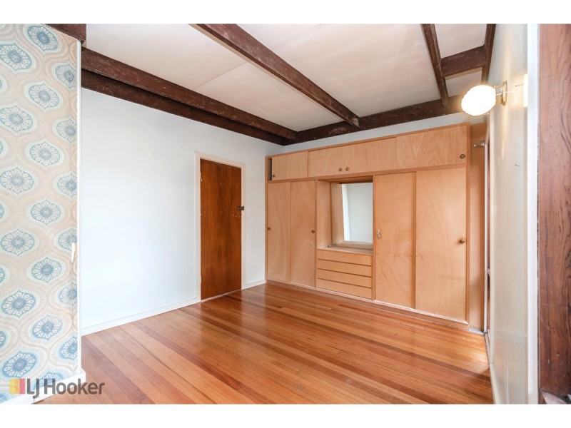 8 Wattleglen Street, Craigieburn VIC 3064