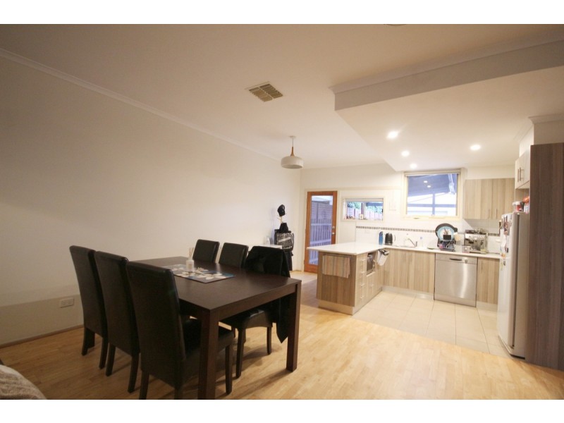 11 Brearley Place, Roxburgh Park VIC 3064