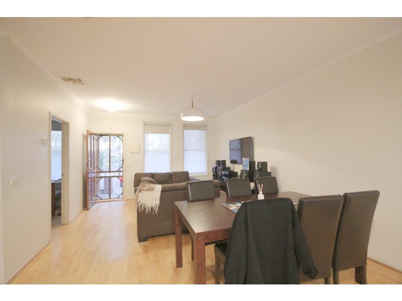 11 Brearley Place, Roxburgh Park VIC 3064