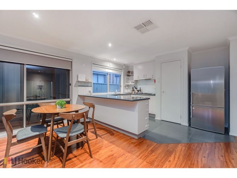 11 Studley Park Way, Craigieburn VIC 3064