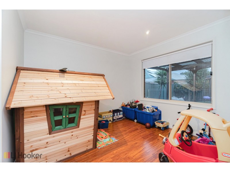 11 Studley Park Way, Craigieburn VIC 3064