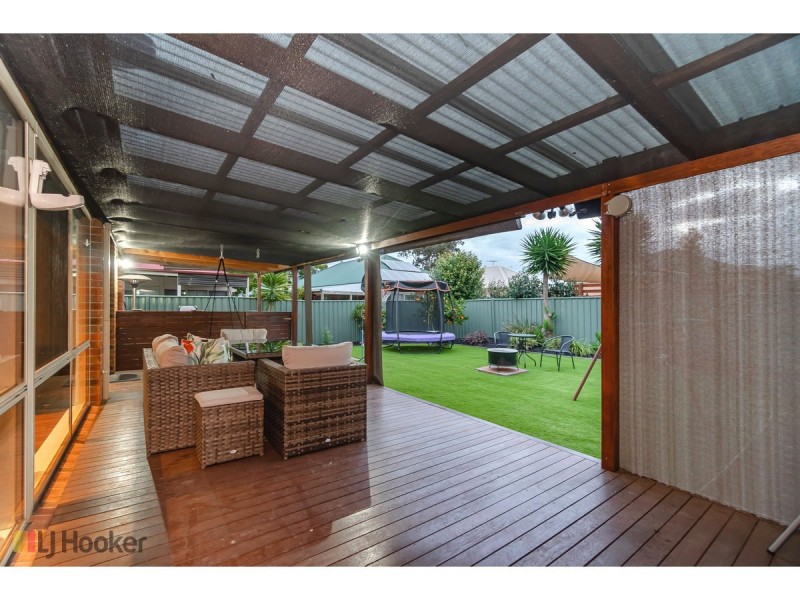11 Studley Park Way, Craigieburn VIC 3064