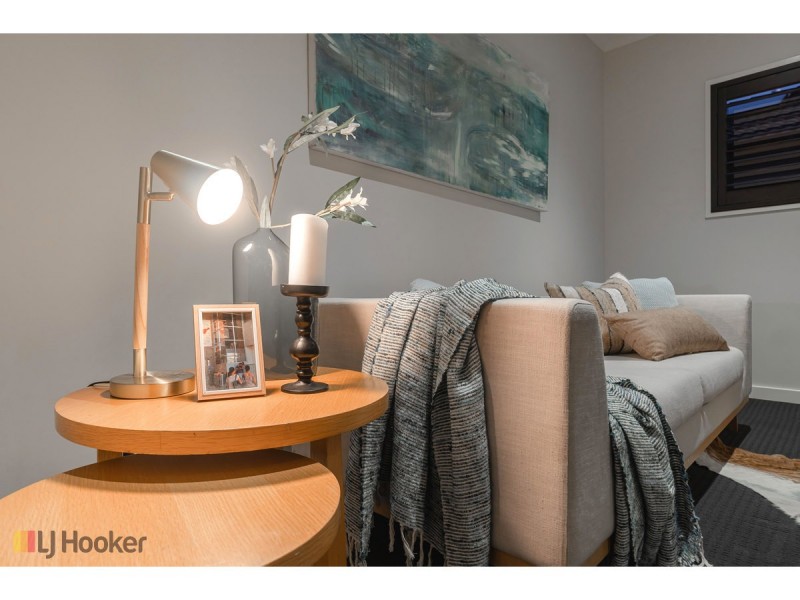 2 Littlewick Parade, Mickleham VIC 3064