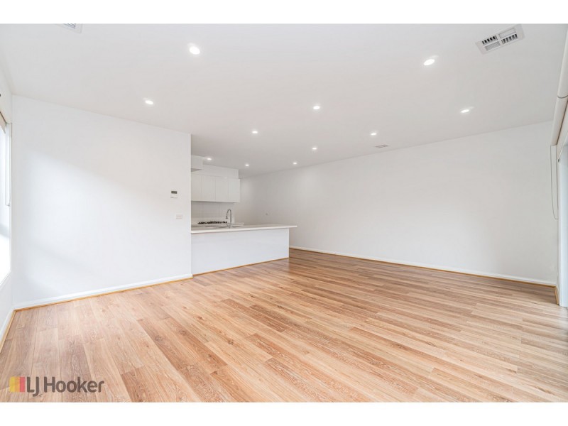 40 Fortitude Drive, Craigieburn VIC 3064