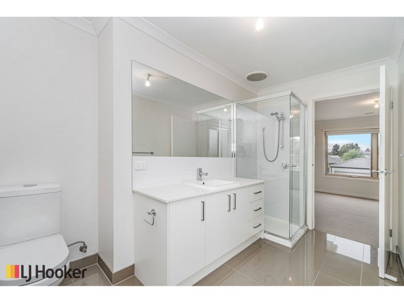 88 Bridgehaven Drive, Craigieburn VIC 3064