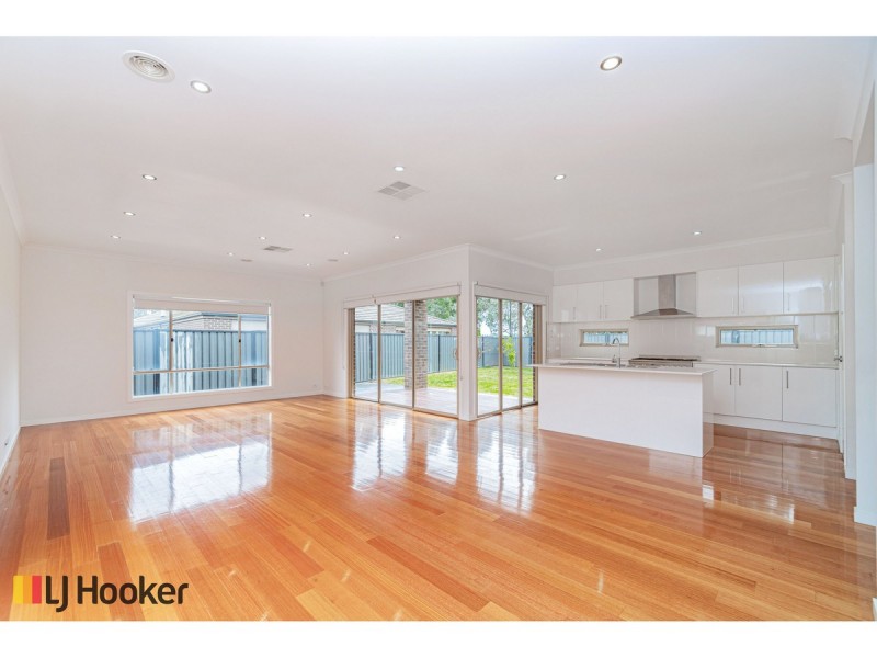 88 Bridgehaven Drive, Craigieburn VIC 3064