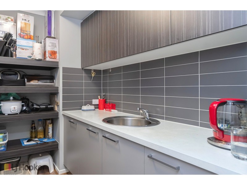 16 Dahlia Crescent, Mickleham VIC 3064