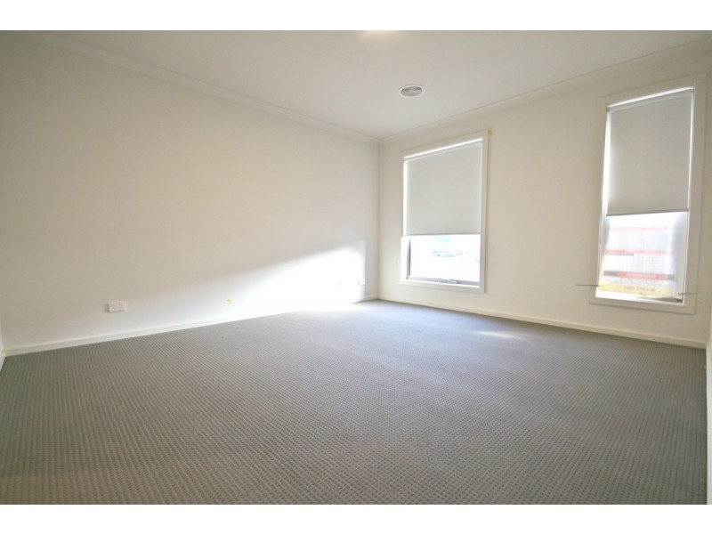 48 Delta Drive, Craigieburn VIC 3064