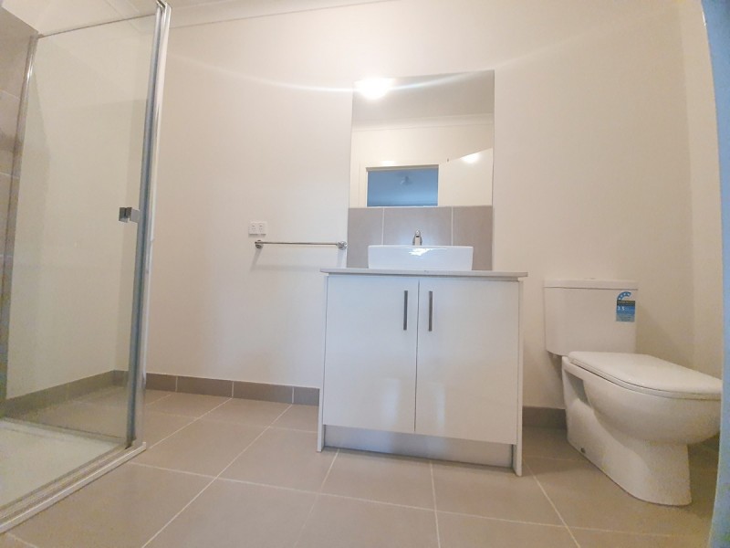 26 Attain Walk, Roxburgh Park VIC 3064