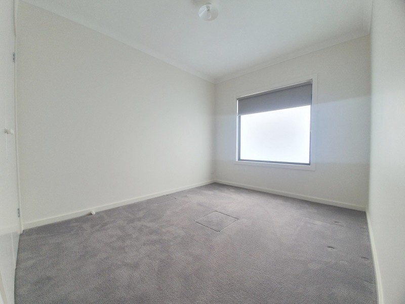 26 Attain Walk, Roxburgh Park VIC 3064