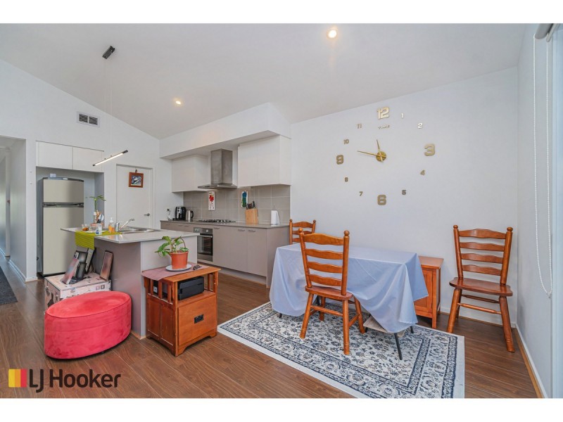 7 Sandwood Place, Craigieburn VIC 3064