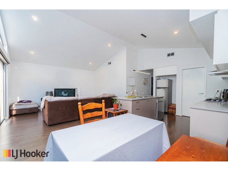 7 Sandwood Place, Craigieburn VIC 3064