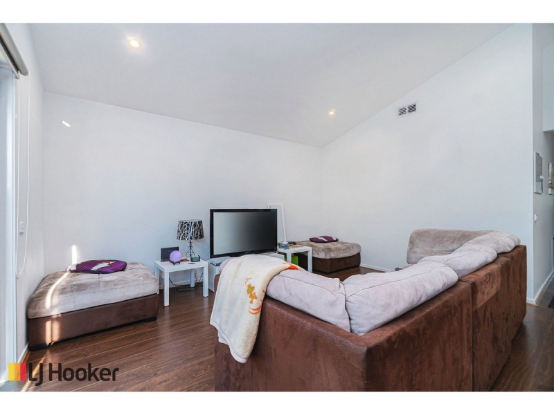 7 Sandwood Place, Craigieburn VIC 3064