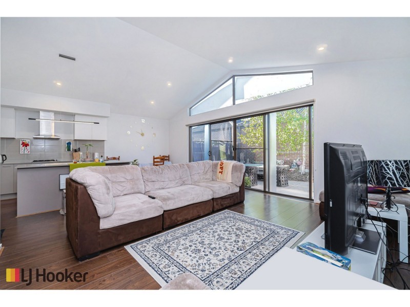 7 Sandwood Place, Craigieburn VIC 3064