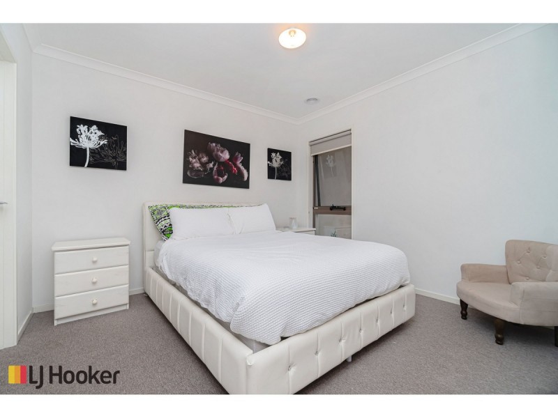 7 Sandwood Place, Craigieburn VIC 3064