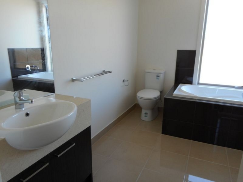 7 Lygon Drive, Craigieburn VIC 3064