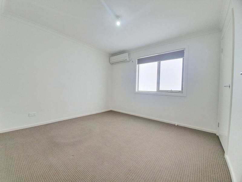 16/1-11 Hyde Park Avenue, Craigieburn VIC 3064