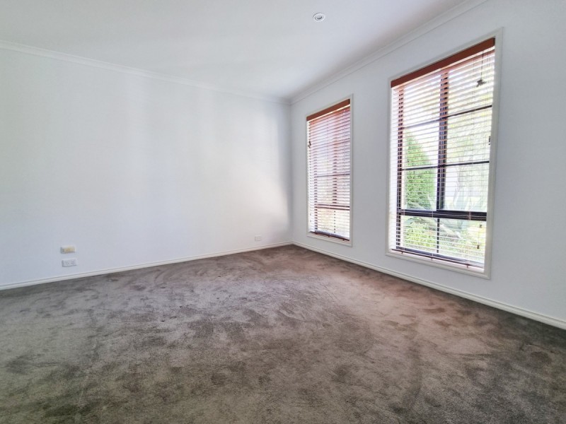 5 Swinburne Close, Craigieburn VIC 3064