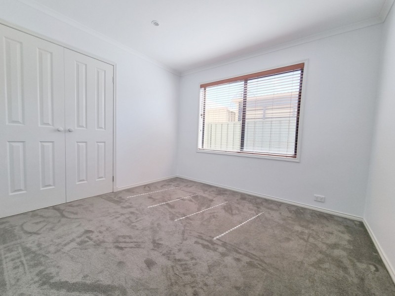 5 Swinburne Close, Craigieburn VIC 3064