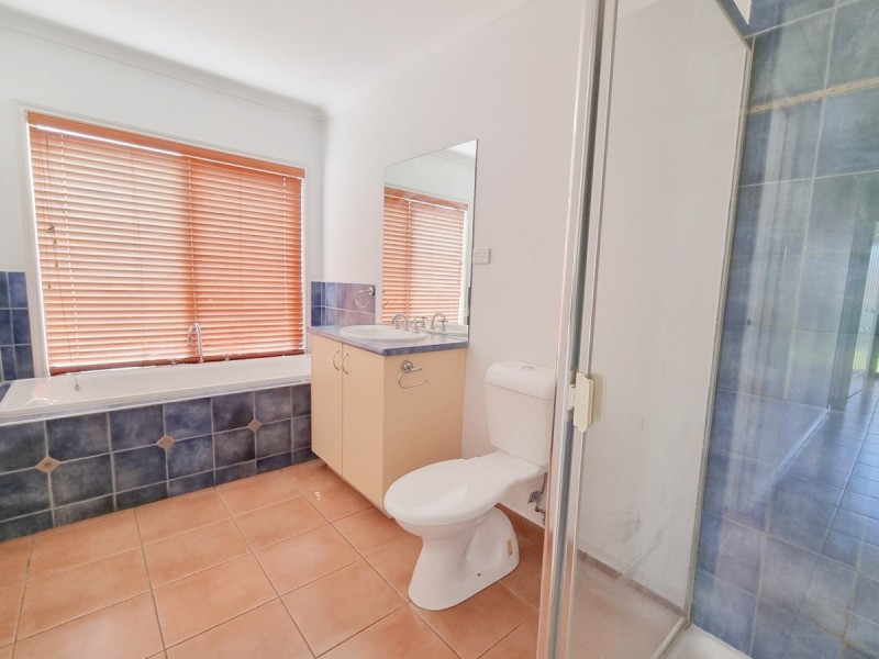 5 Swinburne Close, Craigieburn VIC 3064