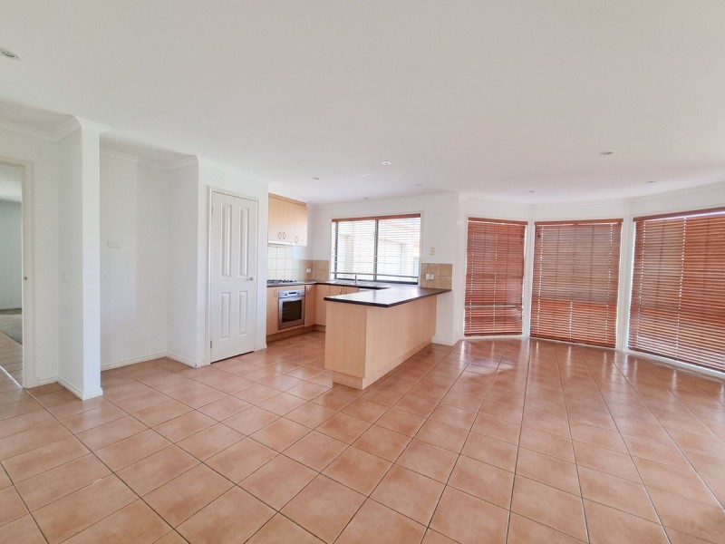 5 Swinburne Close, Craigieburn VIC 3064