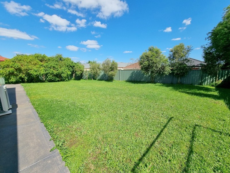 5 Swinburne Close, Craigieburn VIC 3064