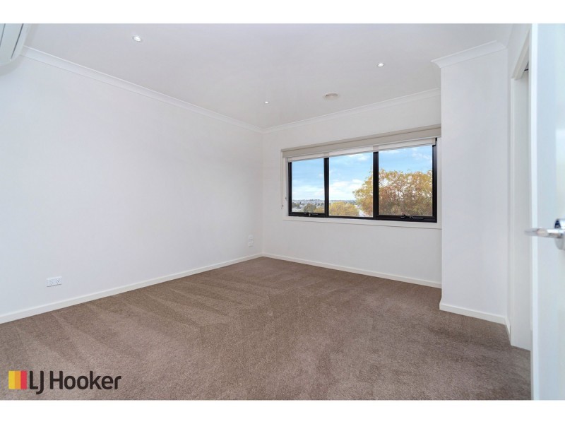29 Calm Avenue, Craigieburn VIC 3064