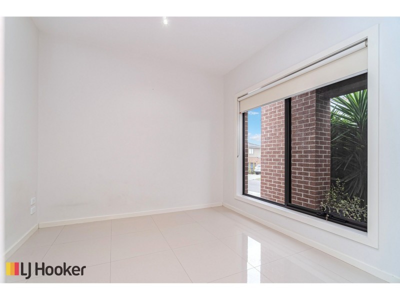 29 Calm Avenue, Craigieburn VIC 3064