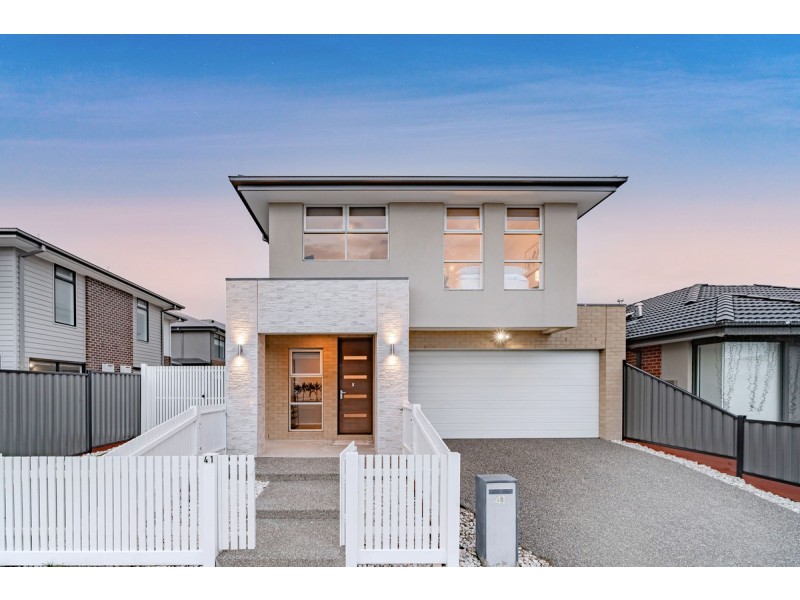 41 Angophora Crescent, Craigieburn VIC 3064