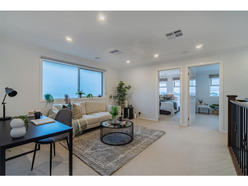 41 Angophora Crescent, Craigieburn VIC 3064